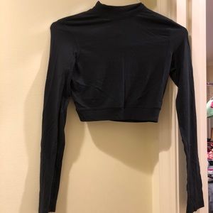 NW lululemon cropped long sleeve